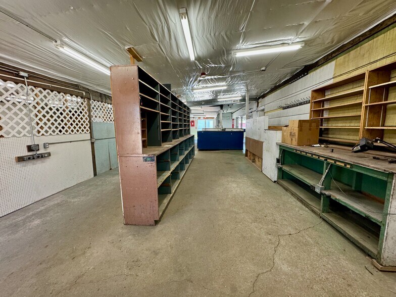 More Photos Of 405 S National Ave, Bremerton Service For Sale