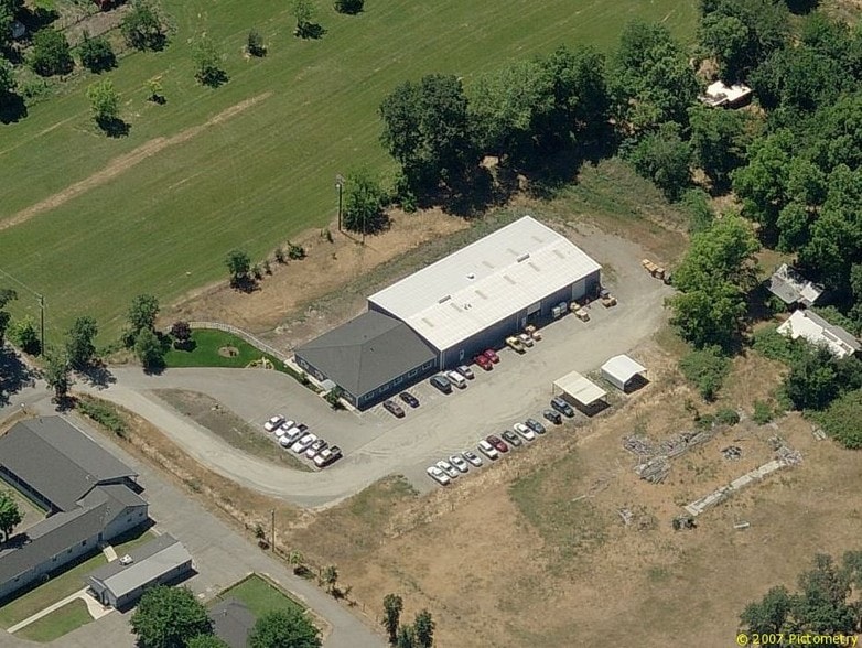 More Photos Of 6100 Bellevue Ln, Anderson Warehouse For Sale