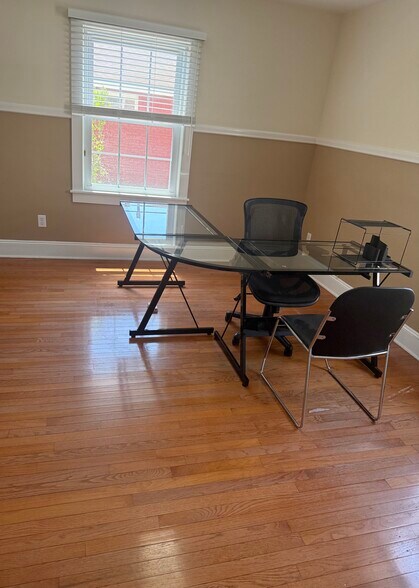 More Photos Of 156 N Ocean Ave, Patchogue Office For Sale
