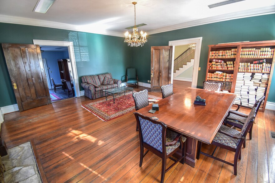 More Photos Of 2606 8th St, Tuscaloosa Office For Sale