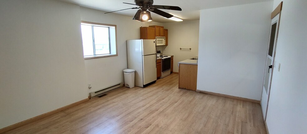 More Photos Of 409 Delozier Dr, Fort Collins Warehouse For Lease