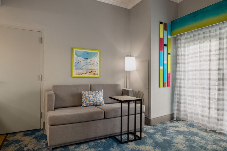 More Photos Of 6431 Central City Blvd, Galveston Hotel For Sale