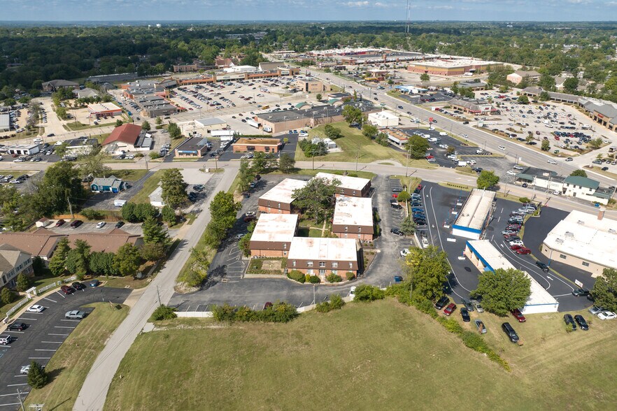 More Photos Of 11542-11556 Concord Village Ave, Saint Louis Apartments For Sale