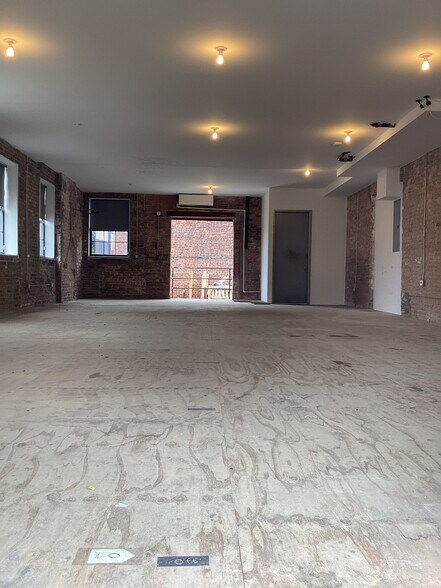 More Photos Of 27 Coffey St, Brooklyn Schools For Lease