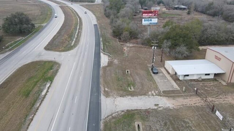 More Photos Of 5902 W State Highway 71, La Grange Industrial For Lease