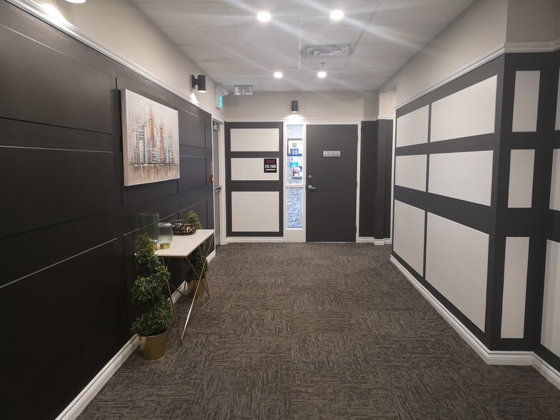 More Photos Of 180 James St S, Hamilton Office For Lease