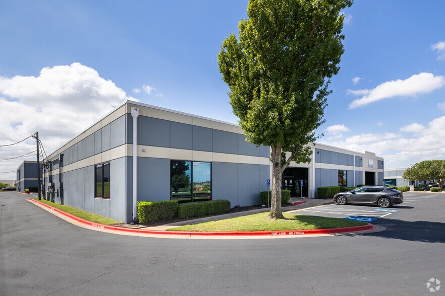 More Photos Of 2701 Gattis School Rd, Round Rock Unknown For Sale