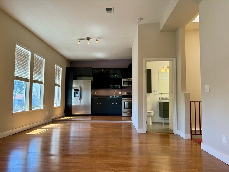 More Photos Of 2401 San Pablo Ave, Oakland Apartments For Sale