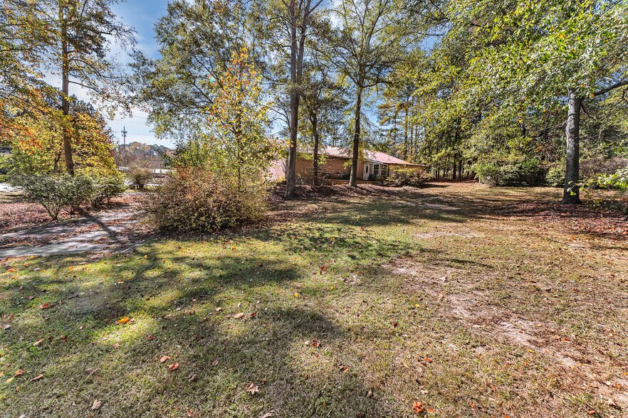 More Photos Of 5575 Milam Rd, Fairburn Medical For Sale