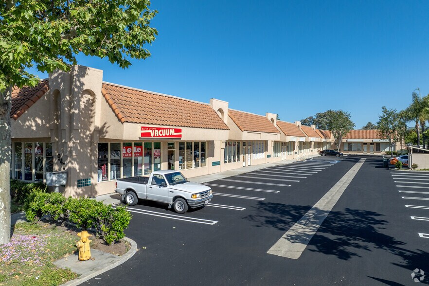 Primary Photo Of 940 E Valley Pky, Escondido General Retail For Lease