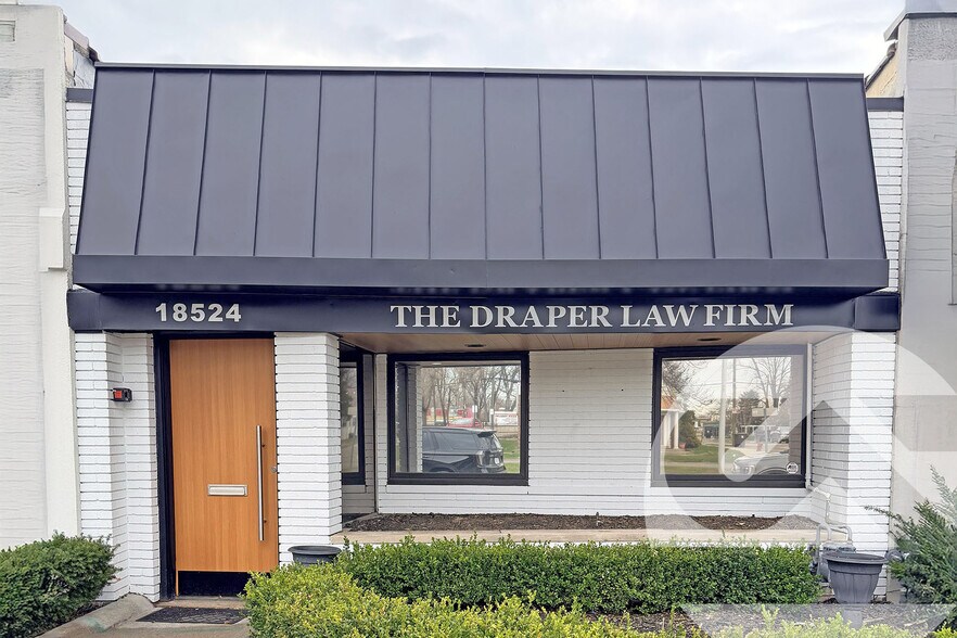 Primary Photo Of 18524 Mack Ave, Grosse Pointe Loft Creative Space For Sale