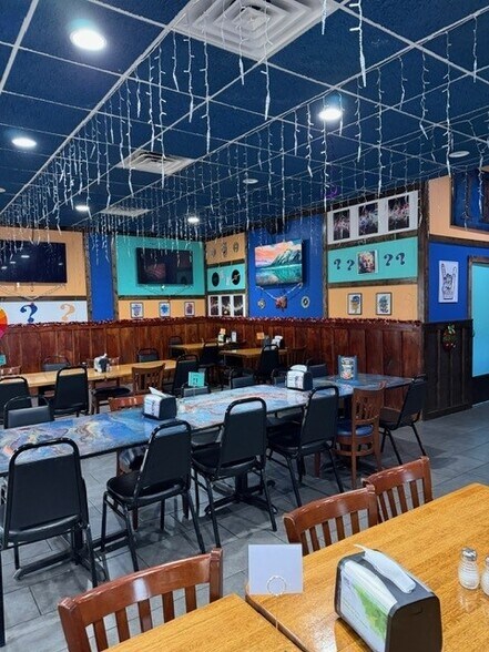 More Photos Of 4329 George Washington Memorial Hwy, Hayes Restaurant For Sale