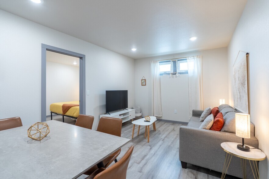 More Photos Of 632 Mount Rushmore Rd, Custer Specialty For Sale