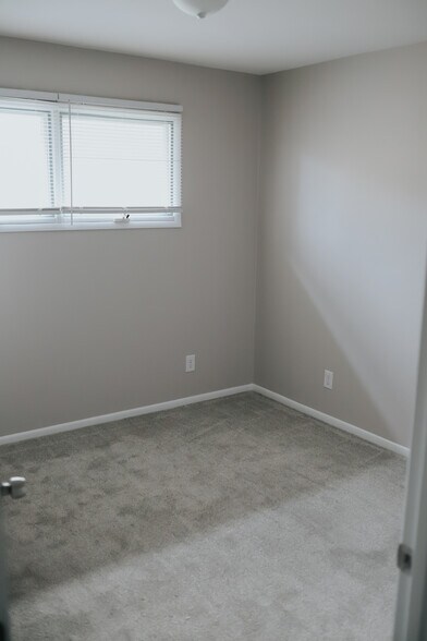 More Photos Of 419 W Main, Du Quoin Multifamily For Sale