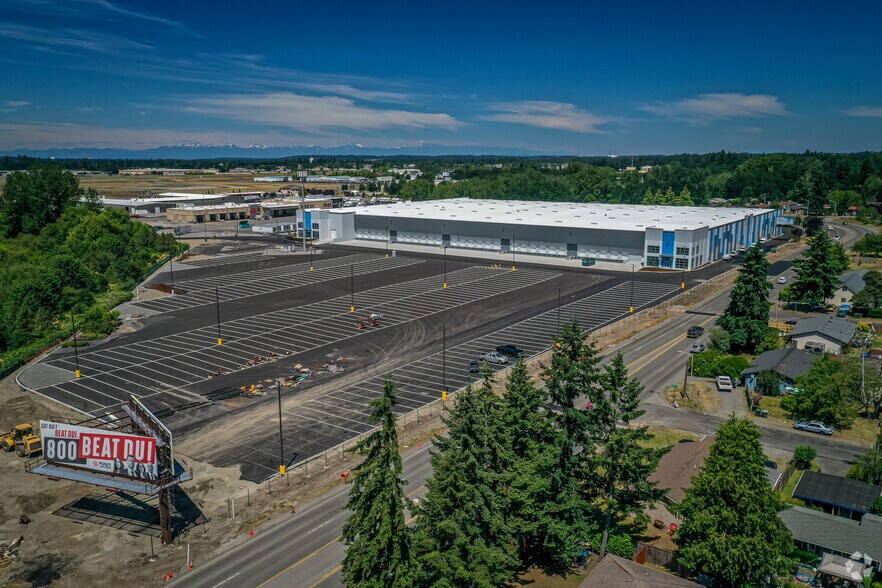 More Photos Of 12005 Steele St S, Tacoma Distribution For Lease