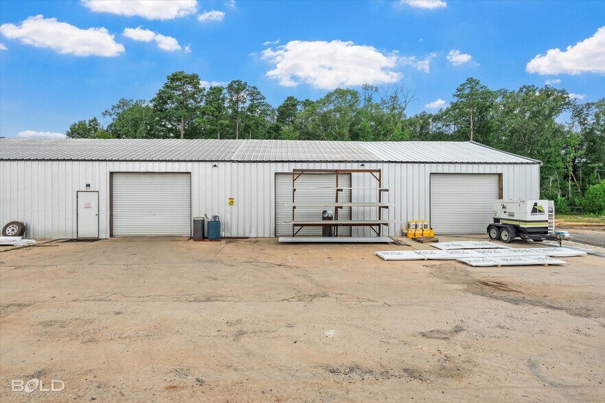 More Photos Of 150 Frontage Rd, Minden Warehouse For Sale