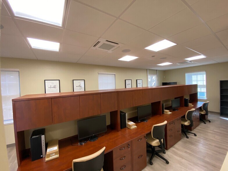 More Photos Of 11623 Philadelphia Rd, White Marsh Medical For Sale