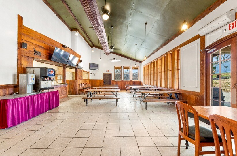 More Photos Of 4840 Strauss Ave, Indian Head Restaurant For Lease