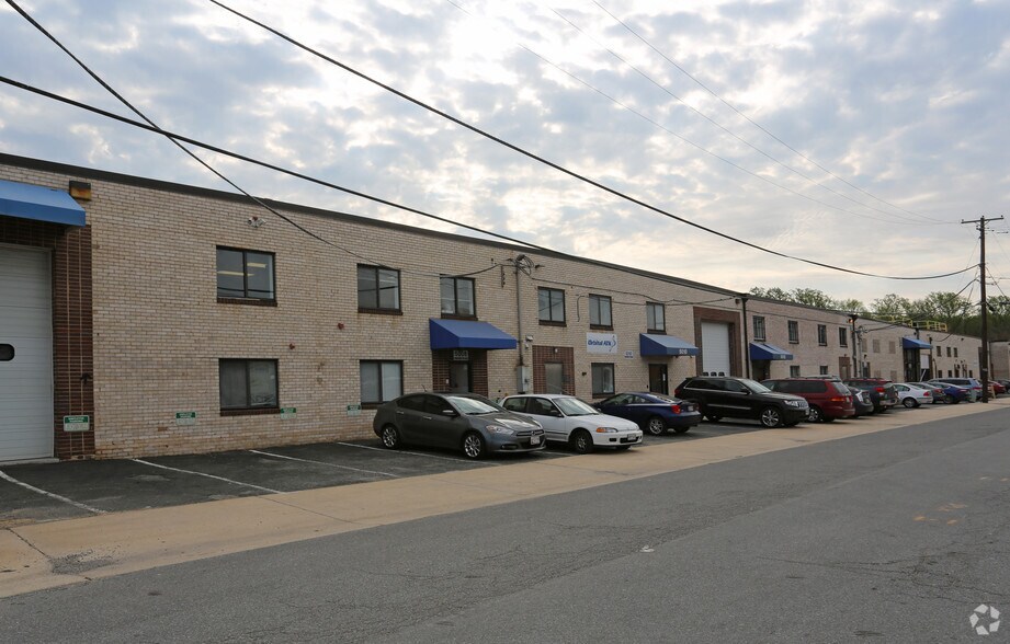 More Photos Of 5006-5020 Herzel Pl, Beltsville Warehouse For Lease