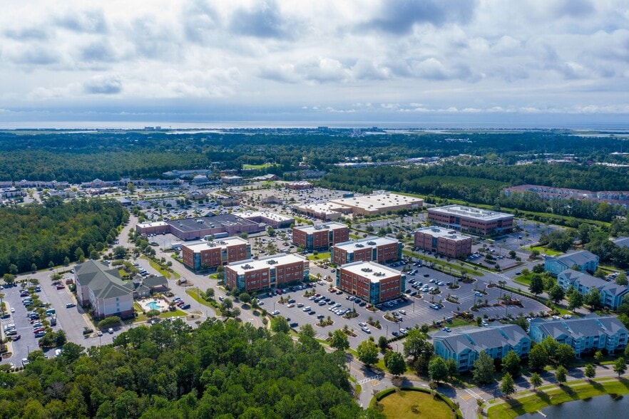 More Photos Of 6740 Rock Spring Rd, Wilmington Office For Lease