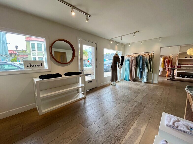 More Photos Of 208 Monterey Ave, Capitola Storefront For Lease