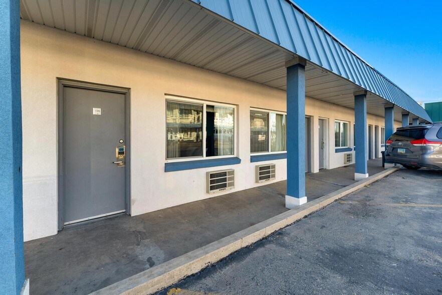 More Photos Of 590 W Main St, Vernal Hotel For Sale