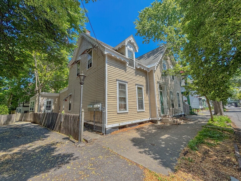 More Photos Of 145 Front St, Schenectady Apartments For Sale