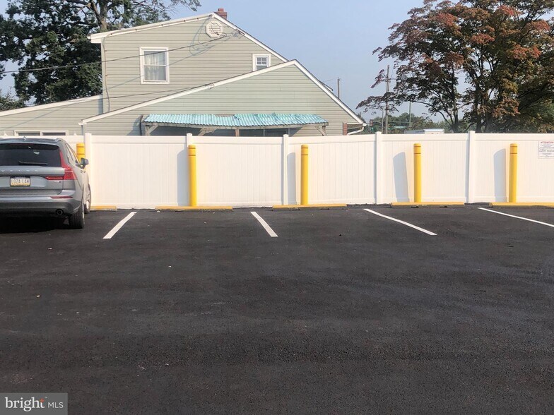 More Photos Of 3399 Fordham Rd, Philadelphia Coworking Space