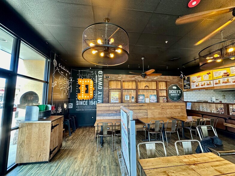 More Photos Of 91-0710 Farrington Hwy, Kapolei Freestanding For Lease