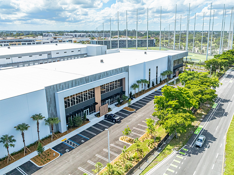 More Photos Of 311 Racetrack Loop, Pompano Beach Unknown For Lease