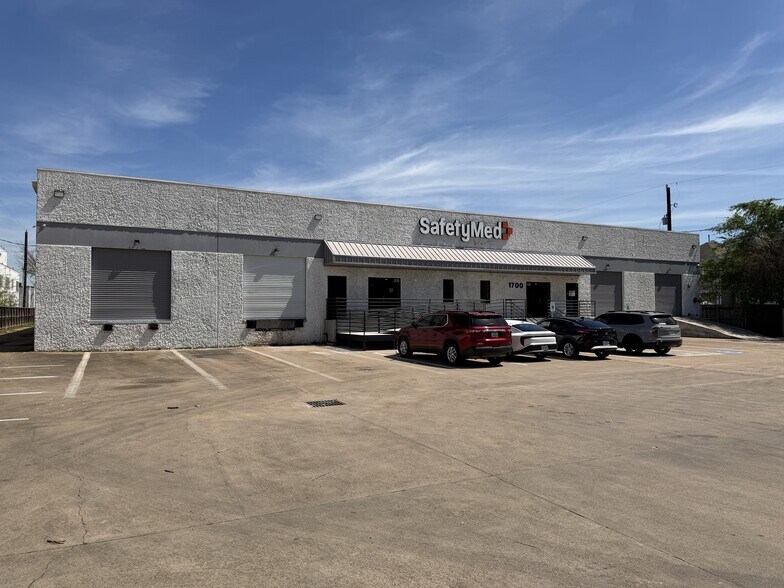 Primary Photo Of 1700 Wirt Rd, Houston Warehouse For Lease