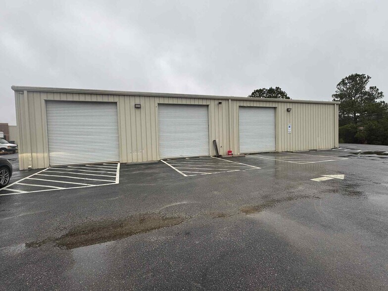 More Photos Of 128 Airport Industrial Dr, Clayton Industrial For Lease