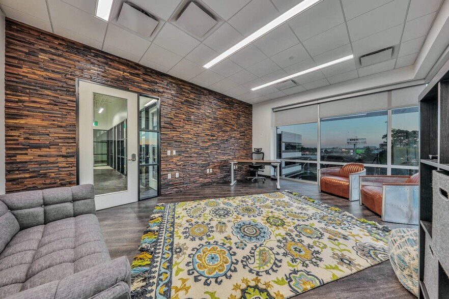 More Photos Of 25700 Interstate 45, Spring Coworking Space