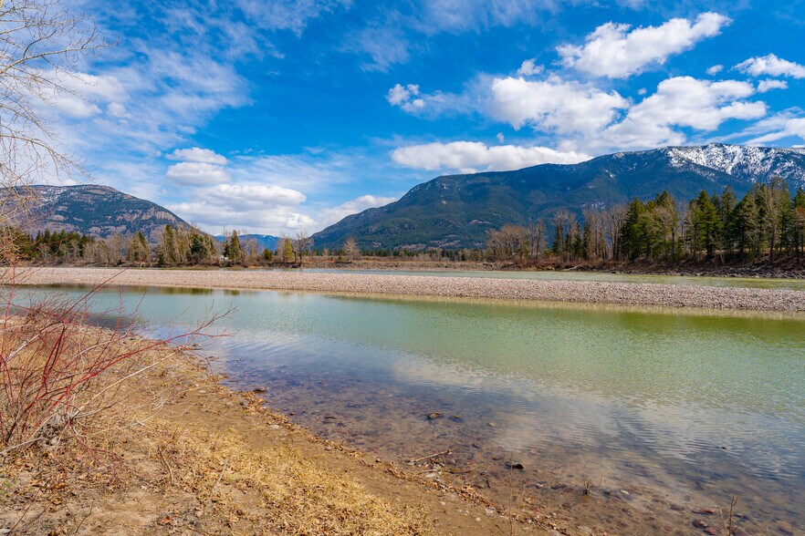 More Photos Of 659 US Highway 2 E, Columbia Falls Manufactured Housing Mobile Home Park For Sale