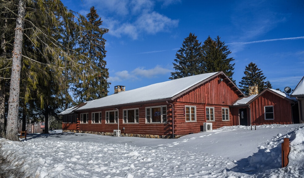 More Photos Of 32600 N State Route 44, Slate Run Hotel For Sale