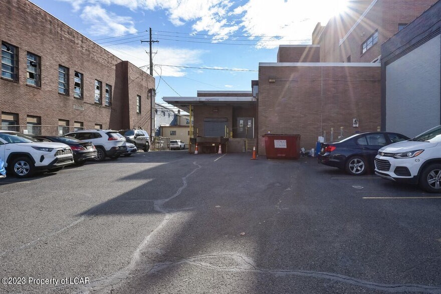 More Photos Of 21 N Wyoming St, Hazleton Movie Radio TVStudio For Sale