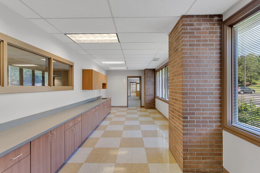 More Photos Of 4200 Triangle Ln, Murrysville Office For Lease