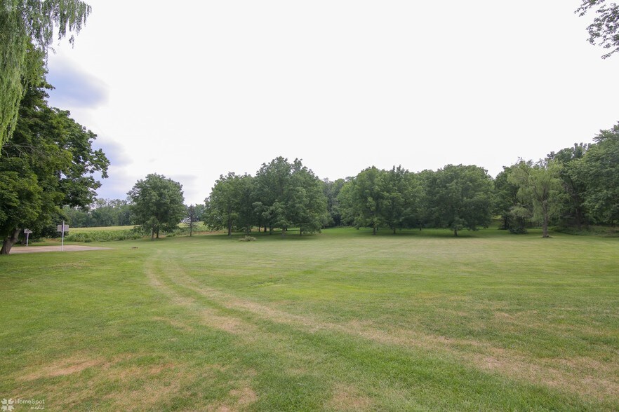 More Photos Of 3305 Municipal Dr, Whitehall Apartments For Sale