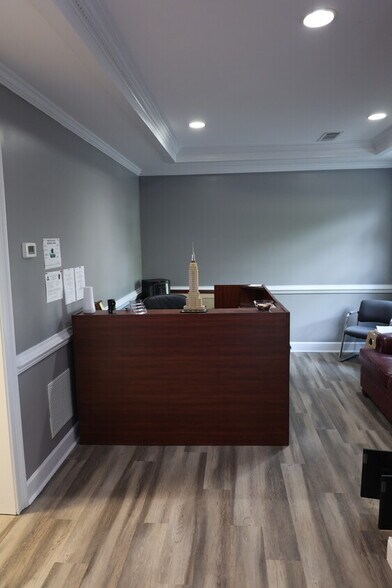More Photos Of 5480 McGinnis Village Pl, Alpharetta Office For Sale
