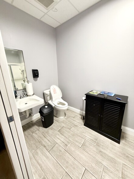 More Photos Of 1440 SW 28th Ave, Pompano Beach Warehouse For Sale