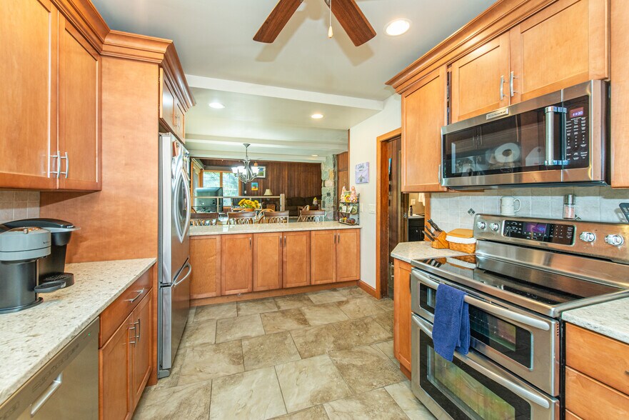 More Photos Of 40 Brighton Rd, Andover Specialty For Sale