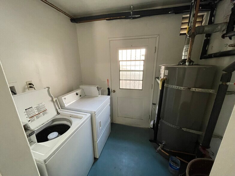 More Photos Of 5237 Cahuenga Blvd, North Hollywood Apartments For Sale