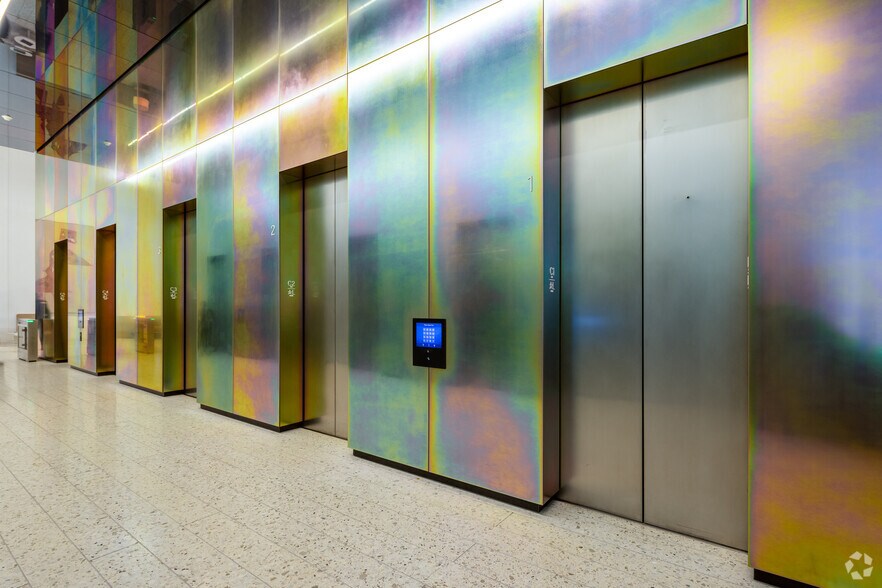 More Photos Of 66 Hudson Blvd, New York Office For Lease