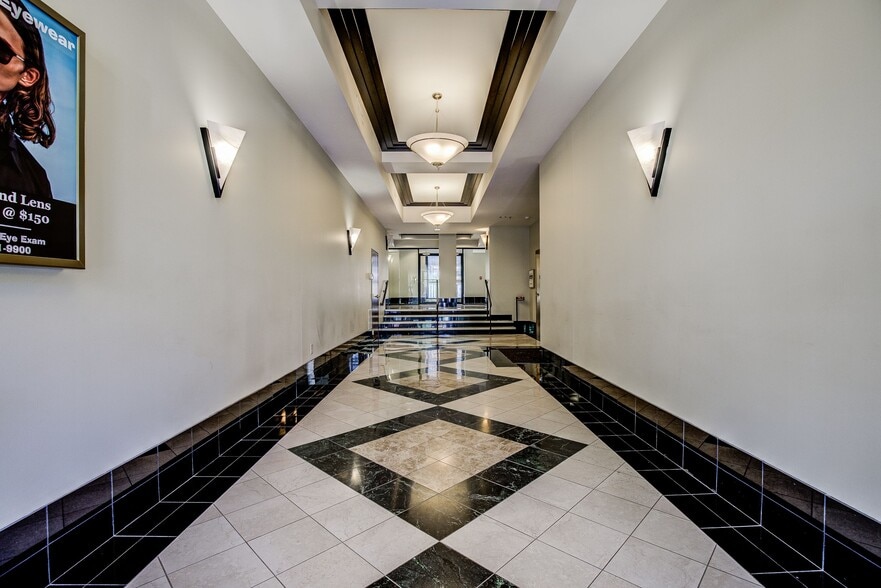 More Photos Of 26-56 Maryland Plz, Saint Louis Office For Lease