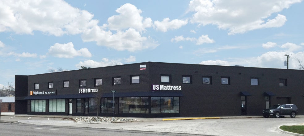 Primary Photo Of 33477-33495 Woodward Ave, Birmingham Flex For Lease