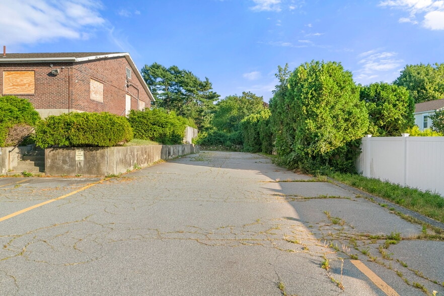 More Photos Of 1123 Rockdale Ave, New Bedford Rehabilitation Center For Sale