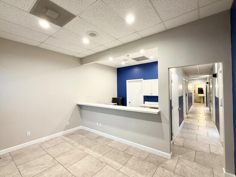 More Photos Of 5505 W Chandler Blvd, Chandler Medical For Lease
