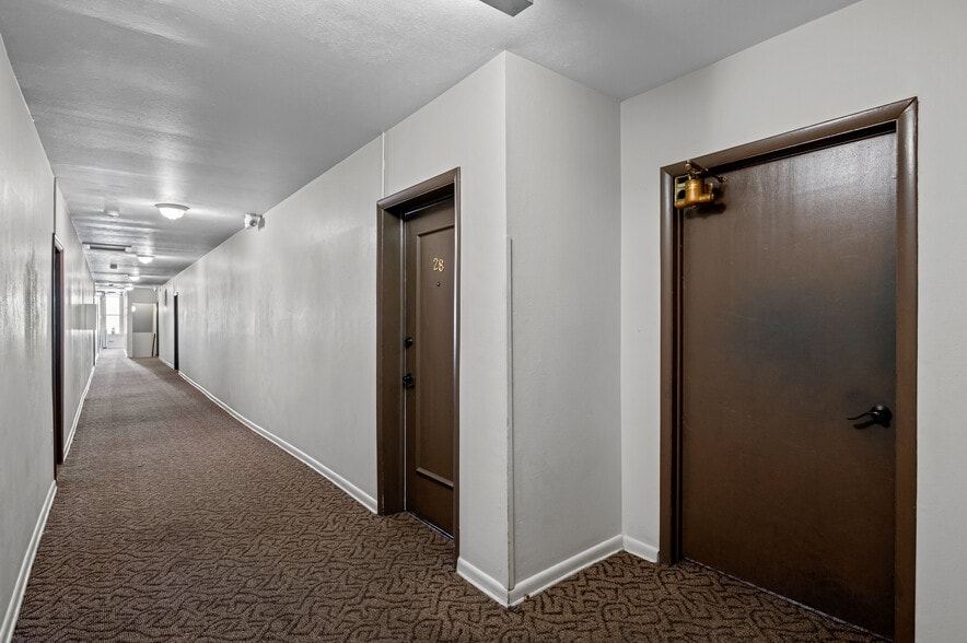 More Photos Of 2031-2033 Curtis St, Denver Apartments For Lease