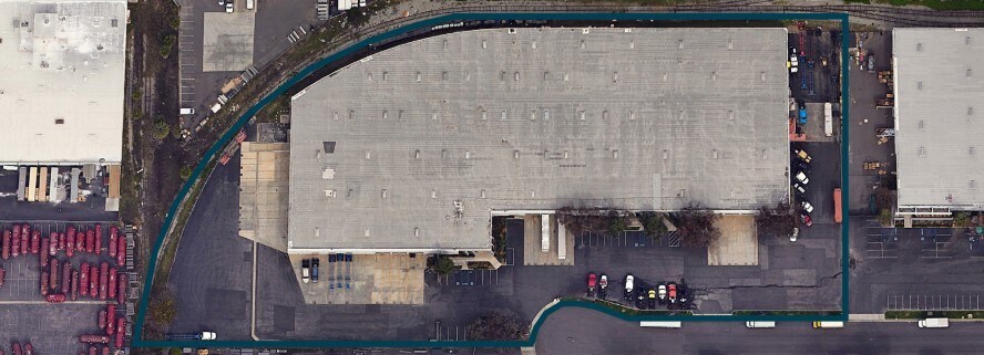 More Photos Of 14647-14667 Northam St, La Mirada Warehouse For Lease