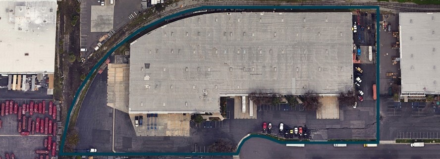 More Photos Of 14647-14667 Northam St, La Mirada Warehouse For Lease